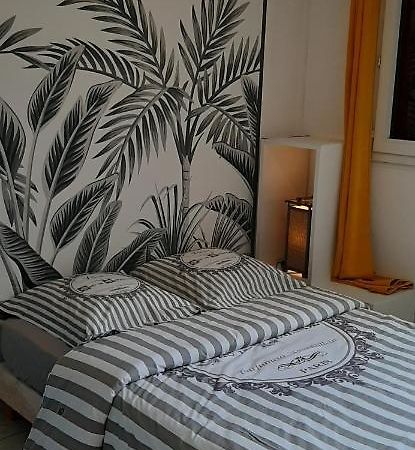 Les Anones Appartement Saint-Gilles-les-Bains Buitenkant foto