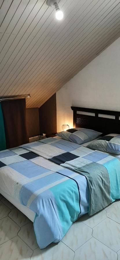 Les Anones Appartement Saint-Gilles-les-Bains Buitenkant foto