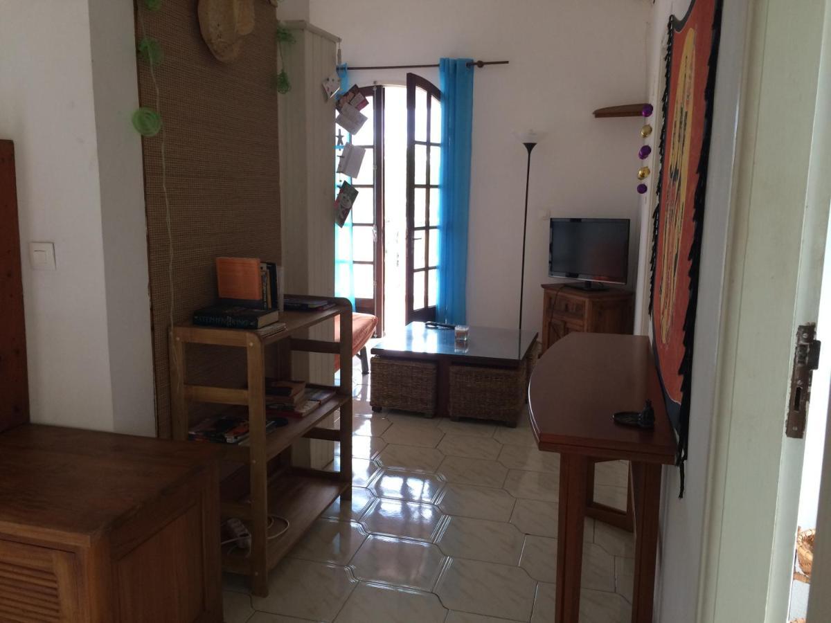 Les Anones Appartement Saint-Gilles-les-Bains Buitenkant foto