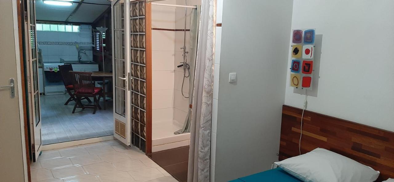 Les Anones Appartement Saint-Gilles-les-Bains Buitenkant foto