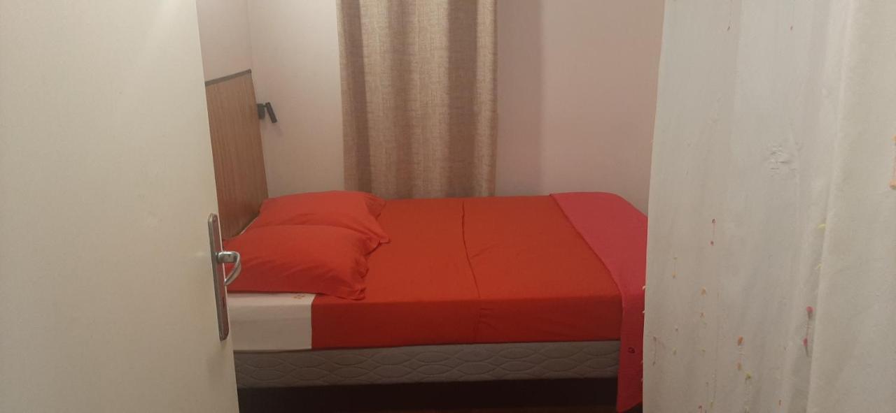 Les Anones Appartement Saint-Gilles-les-Bains Buitenkant foto