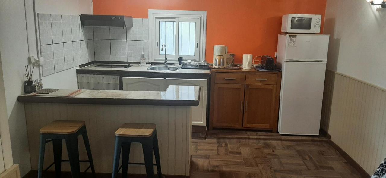 Les Anones Appartement Saint-Gilles-les-Bains Buitenkant foto