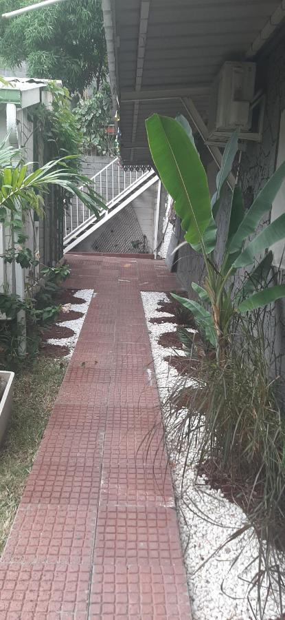 Les Anones Appartement Saint-Gilles-les-Bains Buitenkant foto