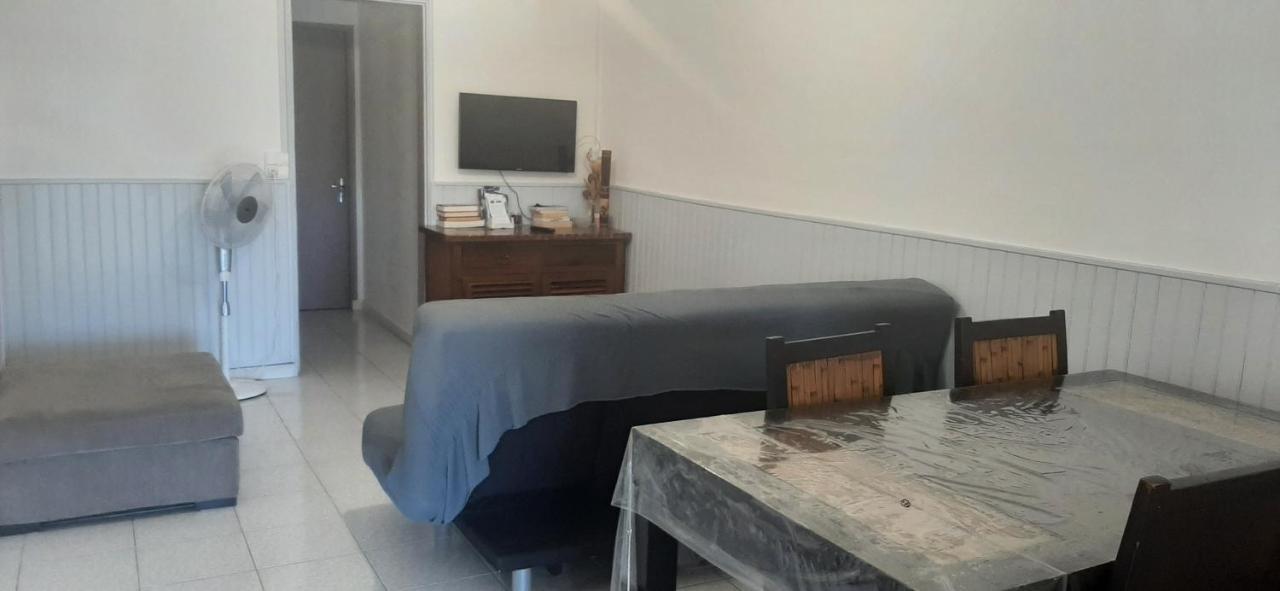 Les Anones Appartement Saint-Gilles-les-Bains Buitenkant foto
