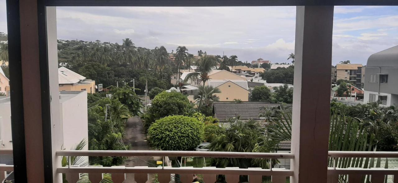 Les Anones Appartement Saint-Gilles-les-Bains Buitenkant foto
