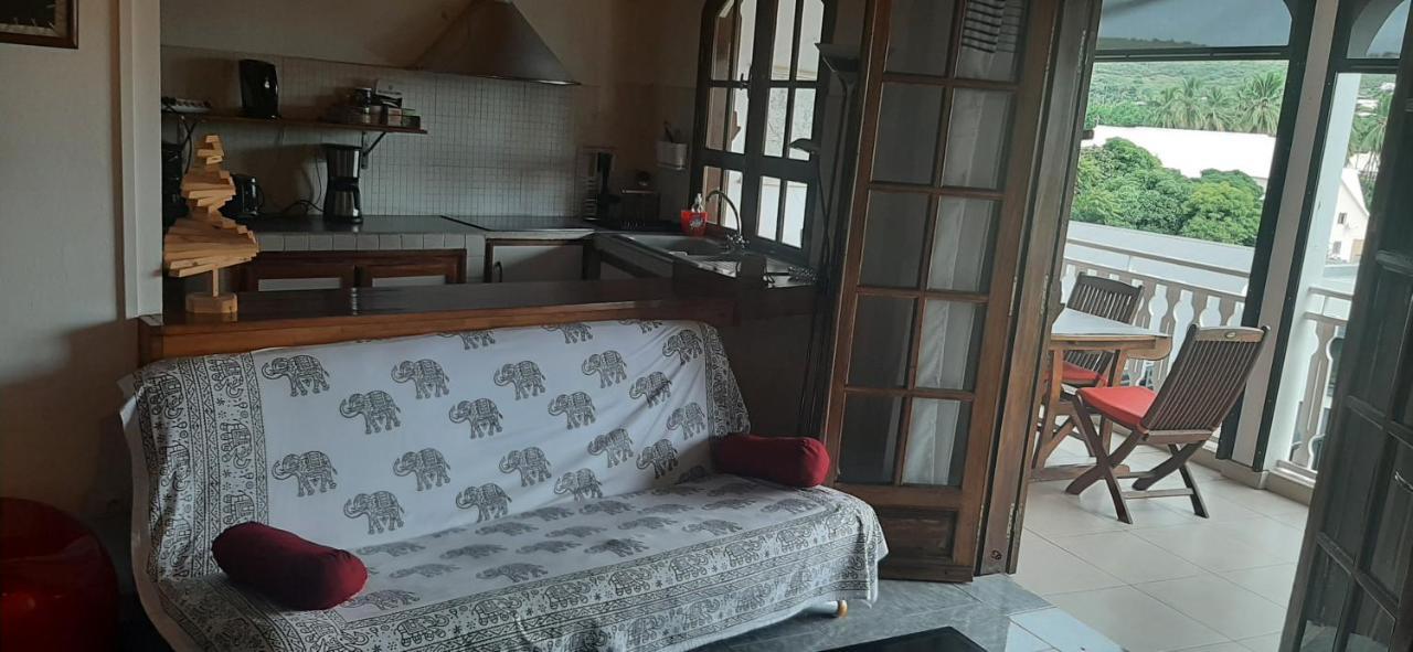 Les Anones Appartement Saint-Gilles-les-Bains Buitenkant foto