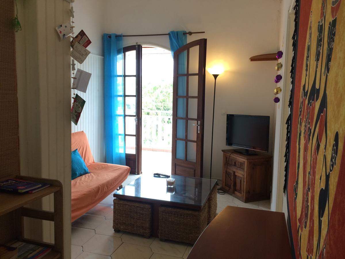 Les Anones Appartement Saint-Gilles-les-Bains Buitenkant foto